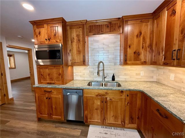 3006 Pompey Hollow Road, Cazenovia, NY 13035