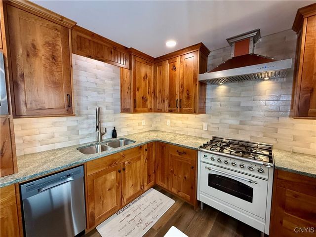 3006 Pompey Hollow Road, Cazenovia, NY 13035