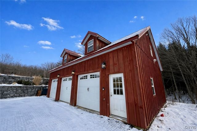 3006 Pompey Hollow Road, Cazenovia, NY 13035