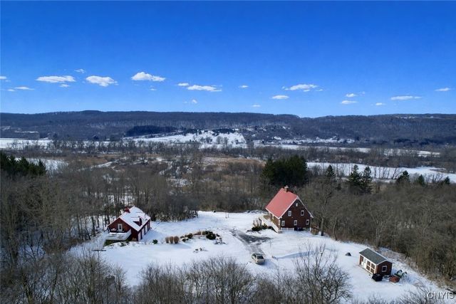 3006 Pompey Hollow Road, Cazenovia, NY 13035