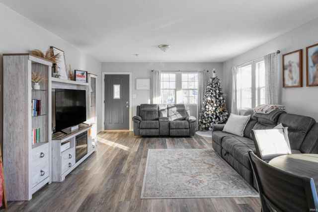 10009 E Jackson Street, Selma, IN 47383