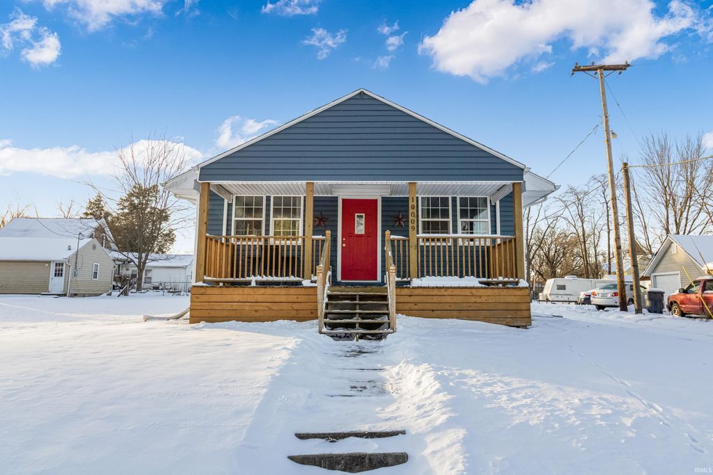 10009 E Jackson Street, Selma, IN 47383