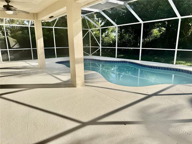 2455 Greenbrier Ct, Weston, FL 33327