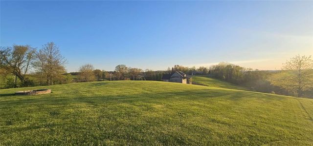 469 Dutchman Run Rd, Lower Burrell, PA 15068