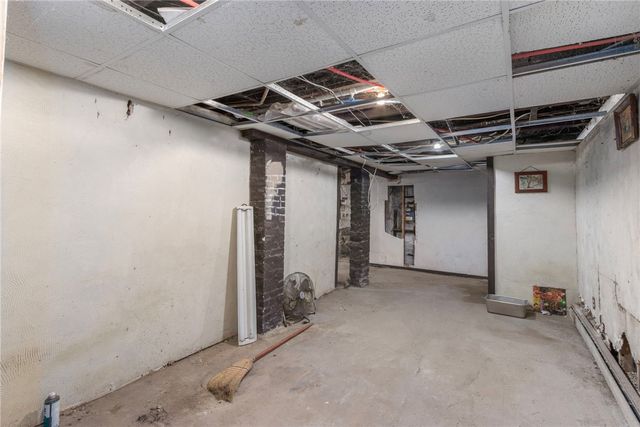 95 Corinth Street, Providence, RI 02907