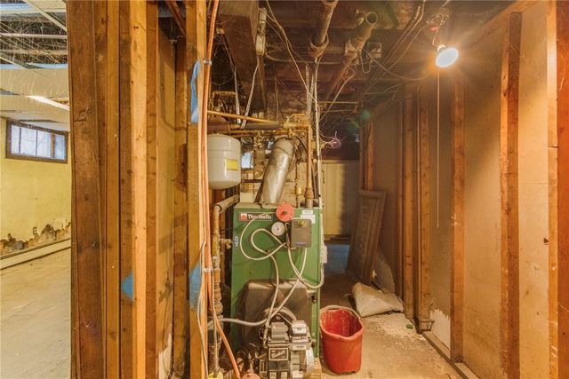 95 Corinth Street, Providence, RI 02907