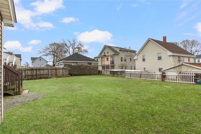 95 Corinth Street, Providence, RI 02907