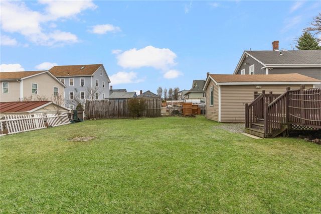 95 Corinth Street, Providence, RI 02907