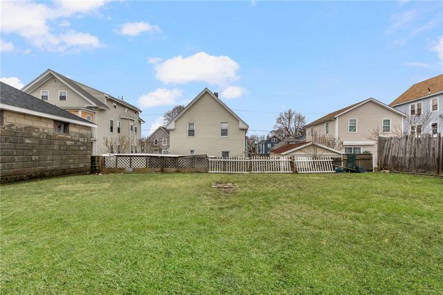 95 Corinth Street, Providence, RI 02907