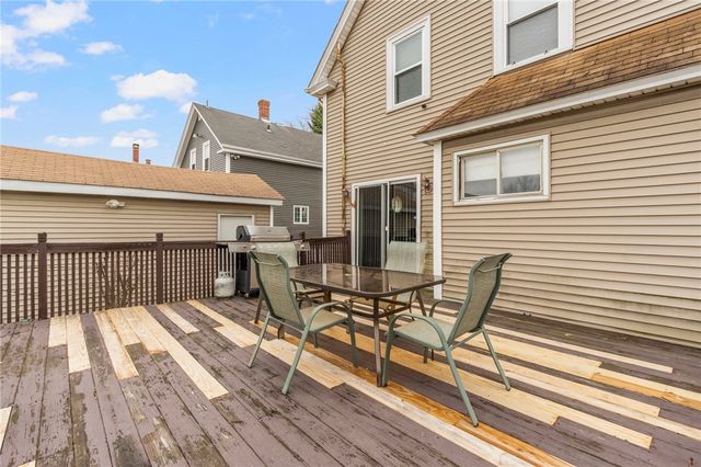 95 Corinth Street, Providence, RI 02907