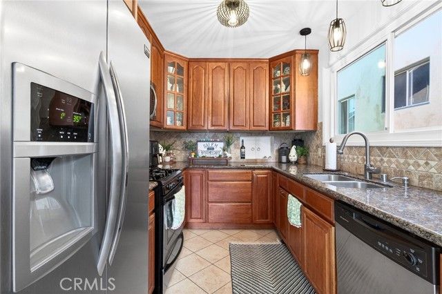 907 E Ocean Boulevard, Long Beach, CA 90802