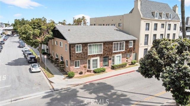 907 E Ocean Boulevard, Long Beach, CA 90802