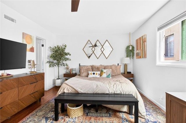 907 E Ocean Boulevard, Long Beach, CA 90802