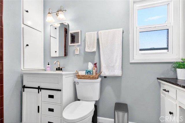 907 E Ocean Boulevard, Long Beach, CA 90802