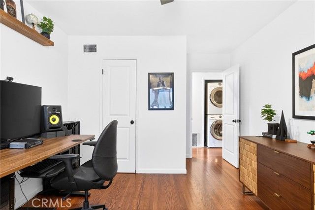 907 E Ocean Boulevard, Long Beach, CA 90802