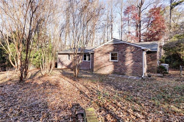 122 Duer DR, Williamsburg, VA 23188