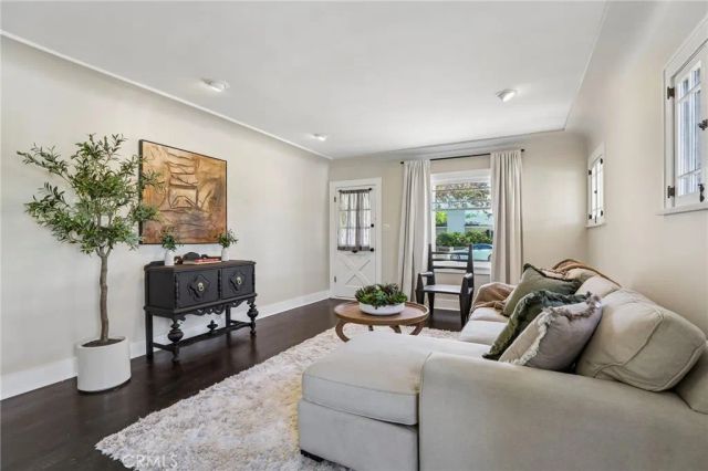 1813 N Baker, Santa Ana, CA 92706