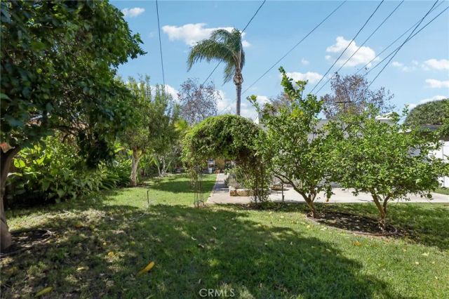 1813 N Baker, Santa Ana, CA 92706