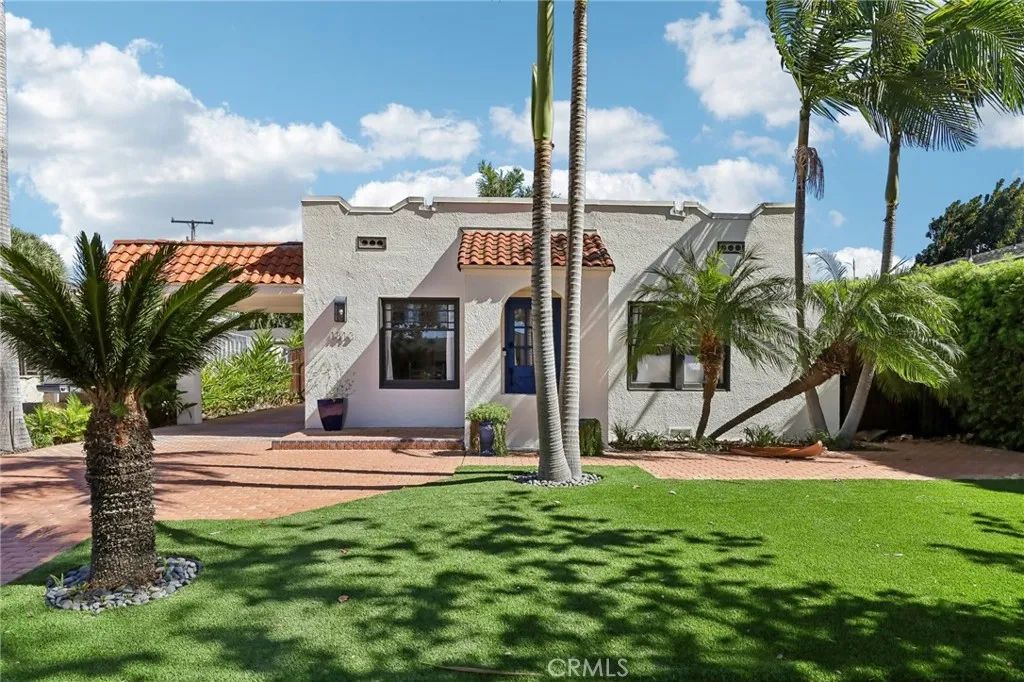 1813 N Baker, Santa Ana, CA 92706