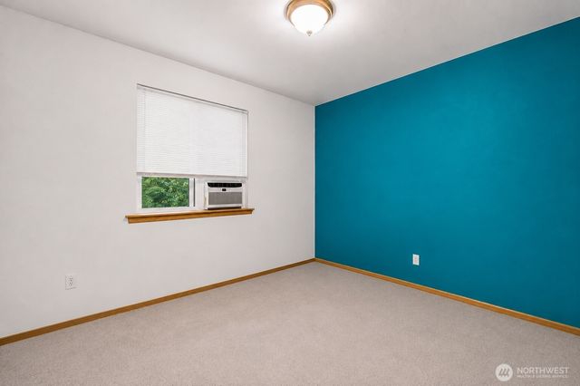 21827 Crest Lane SE, Yelm, WA 98597