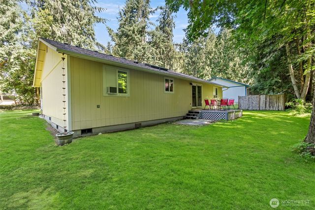 21827 Crest Lane SE, Yelm, WA 98597