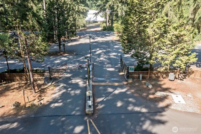 21827 Crest Lane SE, Yelm, WA 98597