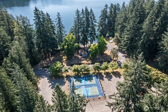 21827 Crest Lane SE, Yelm, WA 98597