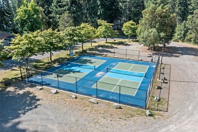21827 Crest Lane SE, Yelm, WA 98597