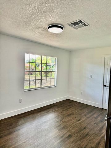 3008 OAKVIEW LANE, Plant City, FL 33566