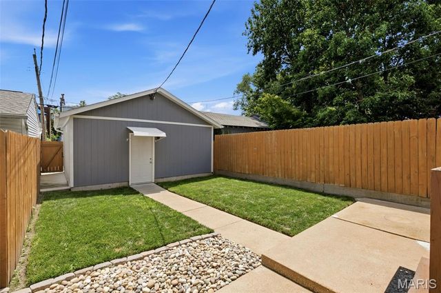 4438 Arco Avenue, St Louis, MO 63110