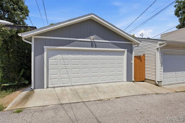 4438 Arco Avenue, St Louis, MO 63110