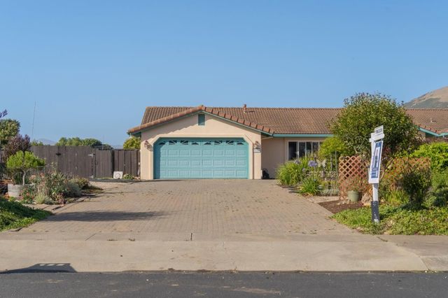 21123 Valle San Juan Drive, Salinas, CA 93907