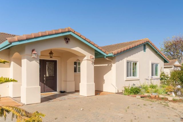 21123 Valle San Juan Drive, Salinas, CA 93907