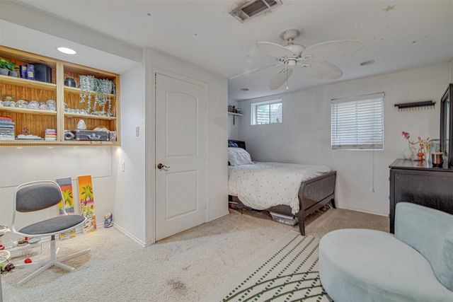 6112 Farmingdale Drive, Arlington, TX 76001