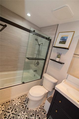 6255 Canoga Avenue 18, Los Angeles, CA 91367