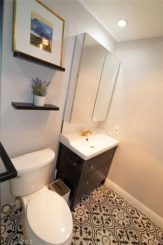 6255 Canoga Avenue 18, Los Angeles, CA 91367