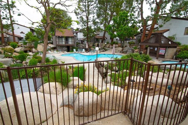 6255 Canoga Avenue 18, Los Angeles, CA 91367