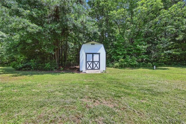 1590 Kimbrook Ln, Sandston, VA 23150