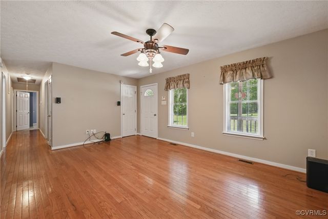 1590 Kimbrook Ln, Sandston, VA 23150