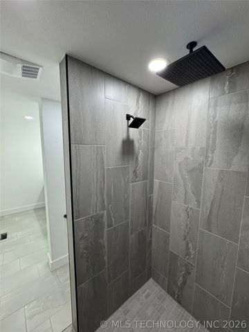 9214 N 184th East Avenue, Owasso, OK 74055