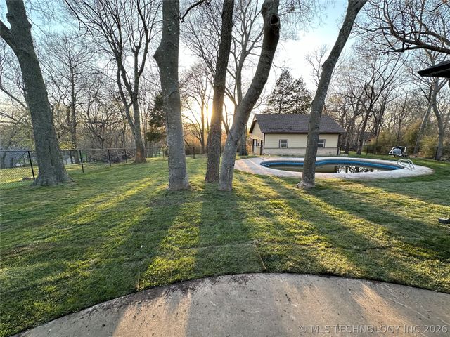 9214 N 184th East Avenue, Owasso, OK 74055