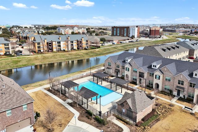 682 Claire Lane, Lewisville, TX 75067