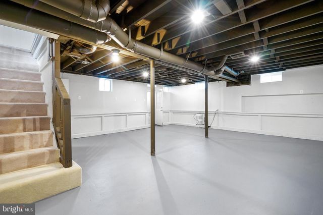 7421 NIGH RD, Falls Church, VA 22043