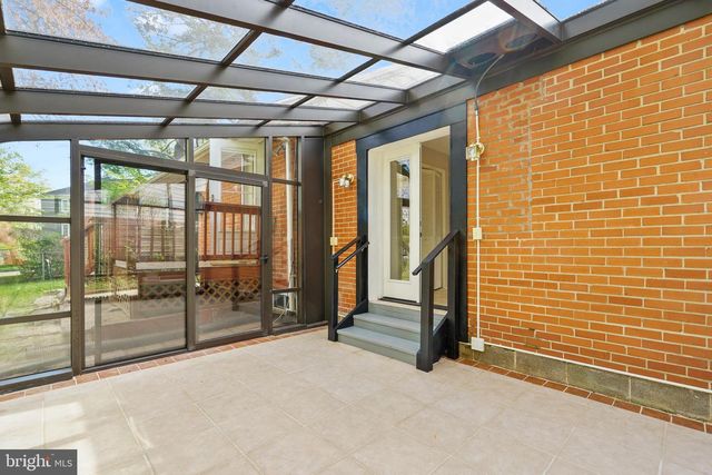 7421 NIGH RD, Falls Church, VA 22043