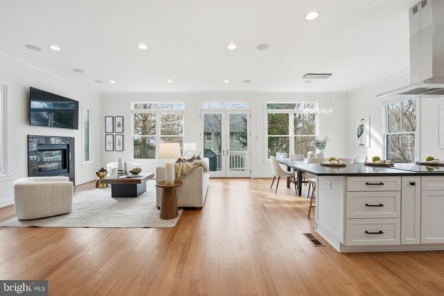 1614 N JACKSON ST, Arlington, VA 22201