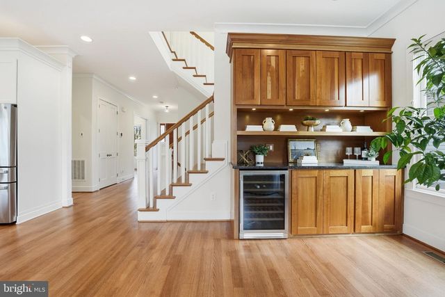 1614 N JACKSON ST, Arlington, VA 22201