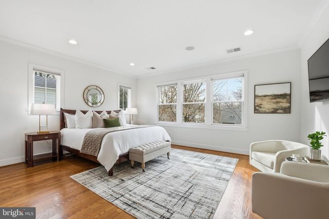 1614 N JACKSON ST, Arlington, VA 22201