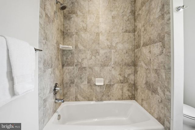 1614 N JACKSON ST, Arlington, VA 22201