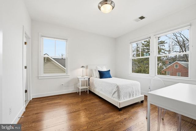 1614 N JACKSON ST, Arlington, VA 22201