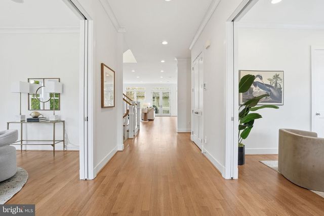 1614 N JACKSON ST, Arlington, VA 22201